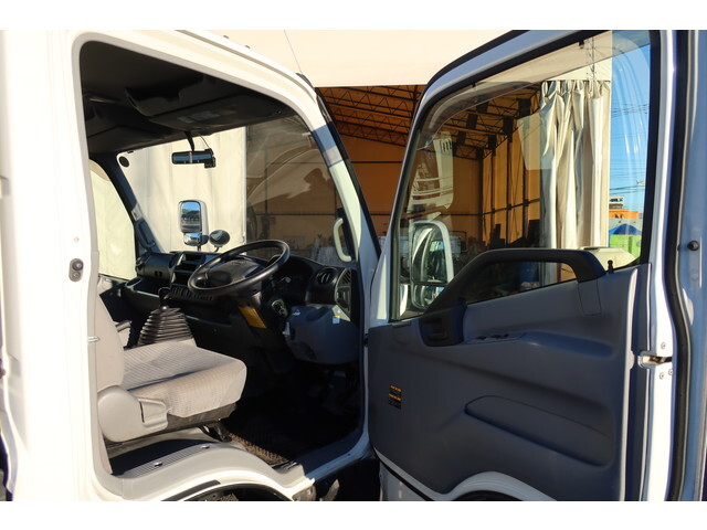 日野デュトロセーフティローダー小型（2t・3t）[写真33]