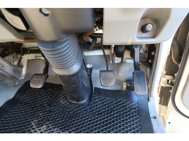 日野デュトロセーフティローダー小型（2t・3t）[写真34]