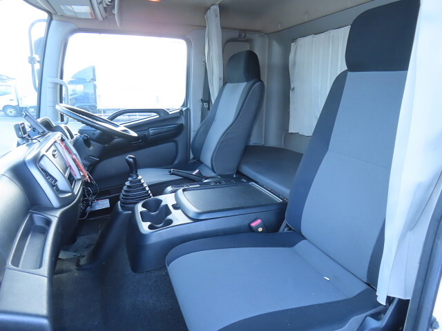 日野レンジャーアルミウイング中型（4t）[写真22]