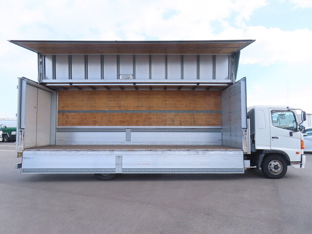 日野レンジャーアルミウイング中型（4t）[写真26]