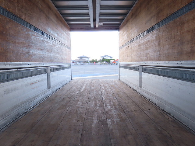 日野レンジャーアルミウイング中型（4t）[写真29]