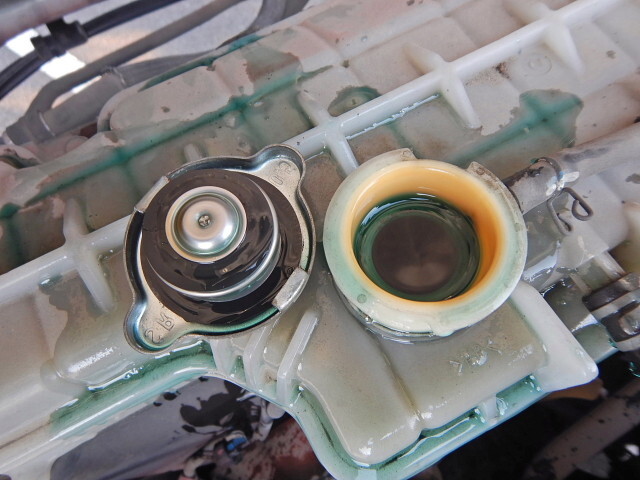 日野プロフィアダンプ大型（10t）[写真19]