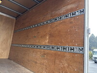 三菱ふそうキャンターアルミバン小型（2t・3t）[写真17]