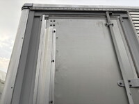 三菱ふそうキャンターアルミバン小型（2t・3t）[写真39]