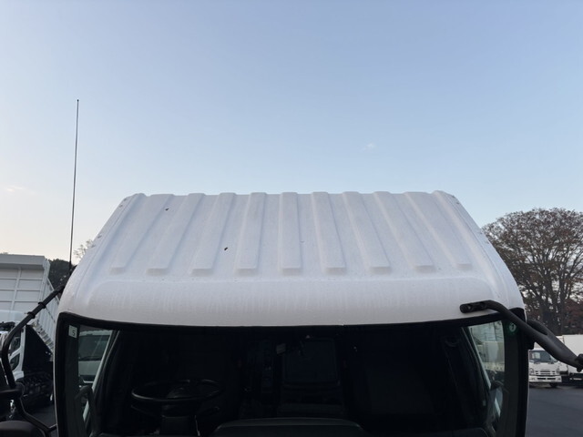 日野レンジャーアルミウイング中型（4t）[写真17]