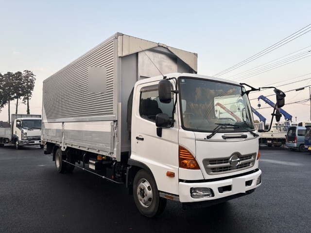 日野レンジャーアルミウイング中型（4t）[写真03]