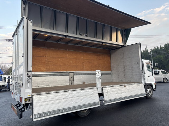 日野レンジャーアルミウイング中型（4t）[写真09]