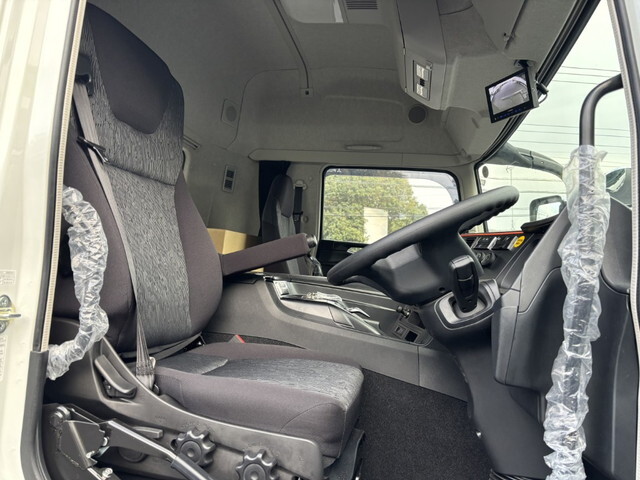 三菱ふそうスーパーグレート深ダンプ（土砂禁ダンプ）大型（10t）[写真14]