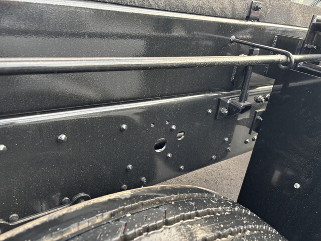 三菱ふそうスーパーグレート深ダンプ（土砂禁ダンプ）大型（10t）[写真35]