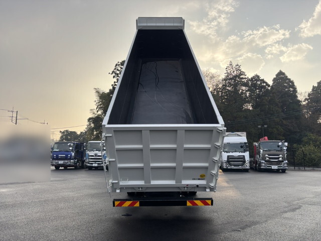 三菱ふそうスーパーグレート深ダンプ（土砂禁ダンプ）大型（10t）[写真09]