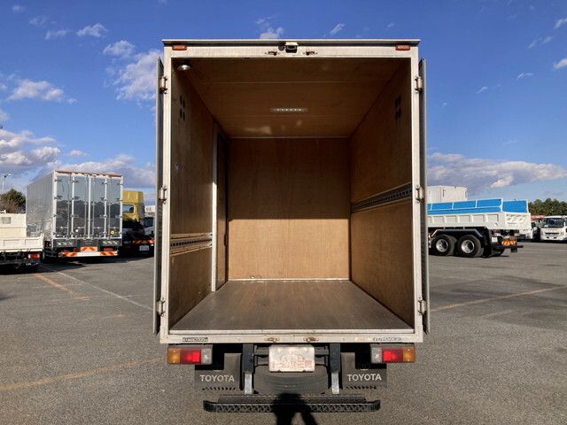 トヨタトヨエースアルミバン小型（2t・3t）[写真10]