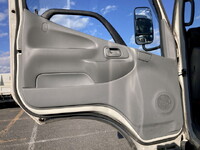 トヨタトヨエースアルミバン小型（2t・3t）[写真29]