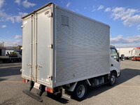 トヨタトヨエースアルミバン小型（2t・3t）[写真02]