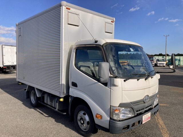 トヨタトヨエースアルミバン小型（2t・3t）[写真03]