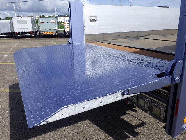 三菱ふそうスーパーグレートアルミブロック大型（10t）[写真25]