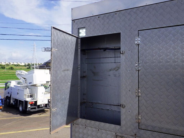 三菱ふそうスーパーグレートアルミブロック大型（10t）[写真29]