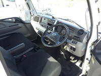 日産アトラス平ボディ小型（2t・3t）[写真08]