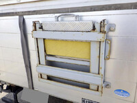 トヨタダイナパネルバン小型（2t・3t）[写真32]