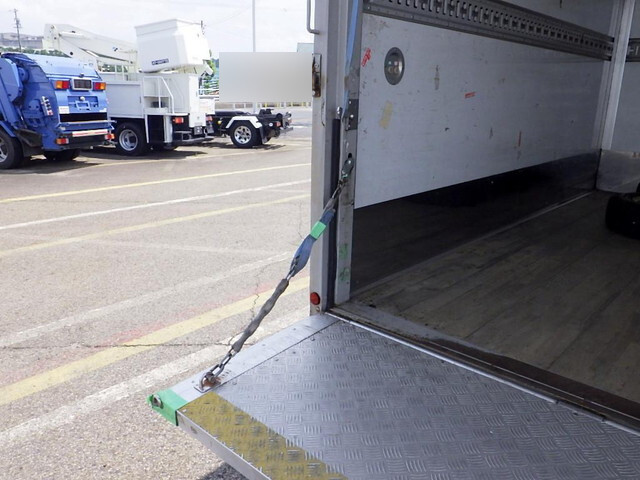 トヨタダイナパネルバン小型（2t・3t）[写真08]