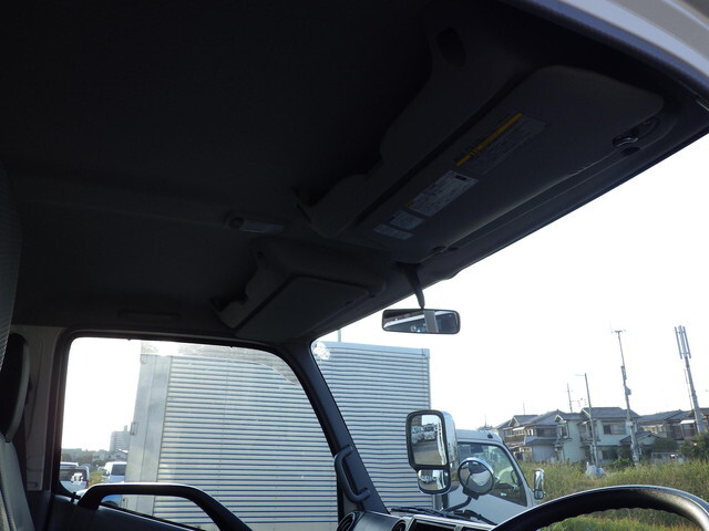 日野デュトロ平ボディ小型（2t・3t）[写真20]