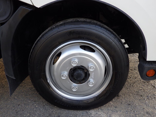 日野デュトロ平ボディ小型（2t・3t）[写真27]