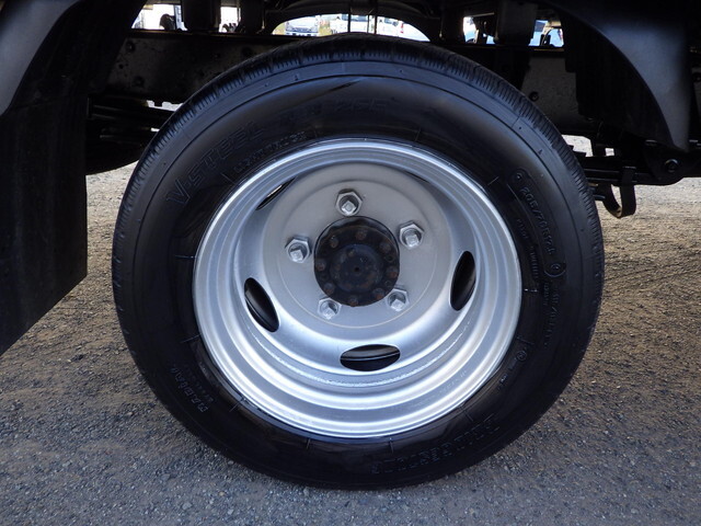 日野デュトロ平ボディ小型（2t・3t）[写真28]