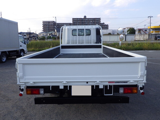 日野デュトロ平ボディ小型（2t・3t）[写真06]
