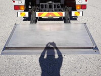 いすゞフォワードアルミバン中型（4t）[写真10]