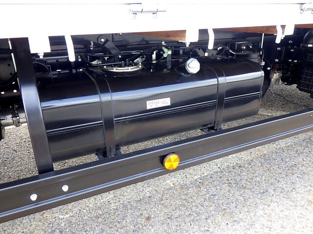 三菱ふそうキャンターアルミブロック小型（2t・3t）[写真24]