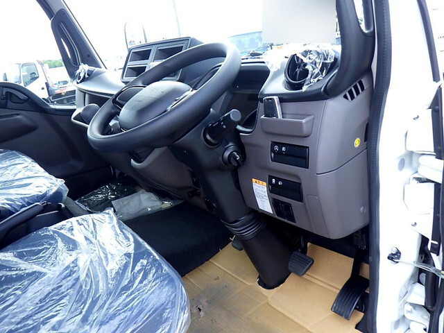 三菱ふそうキャンターアルミブロック小型（2t・3t）[写真35]