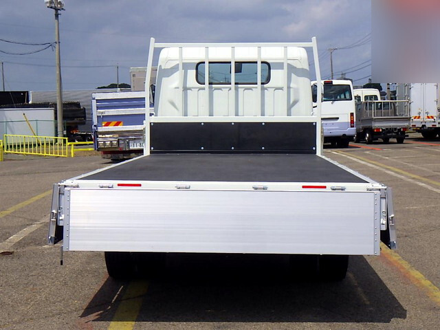 三菱ふそうキャンターアルミブロック小型（2t・3t）[写真04]