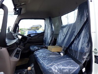 三菱ふそうキャンターアルミブロック小型（2t・3t）[写真10]