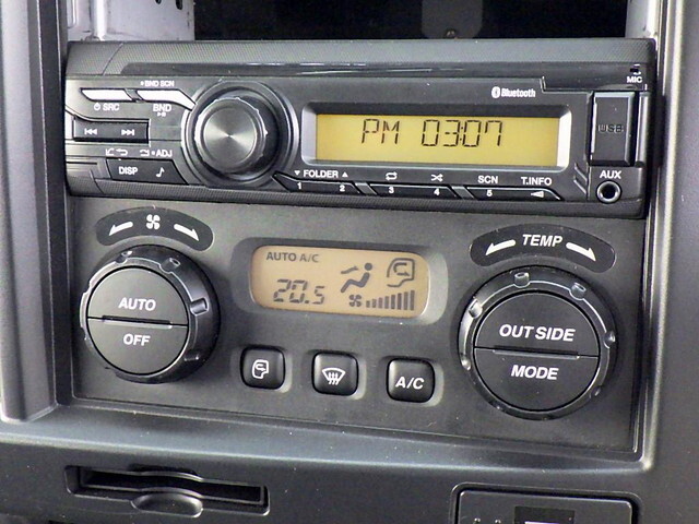 いすゞフォワード幌車中型（4t）[写真17]