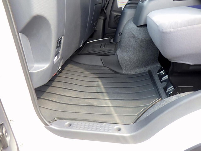 いすゞフォワード幌車中型（4t）[写真18]