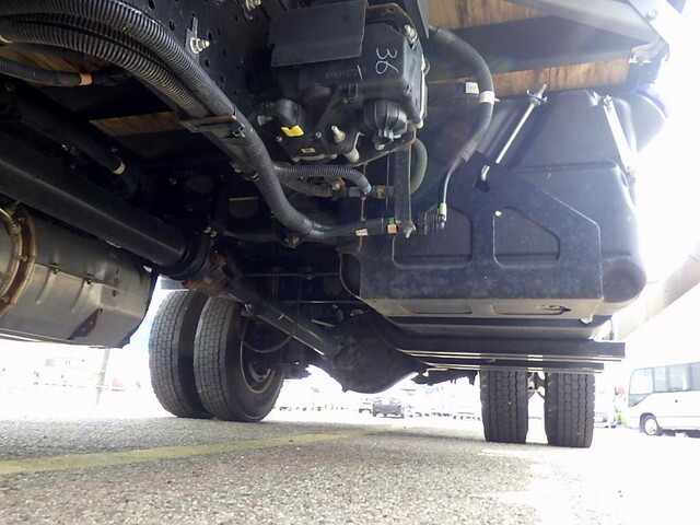 いすゞフォワード幌車中型（4t）[写真22]