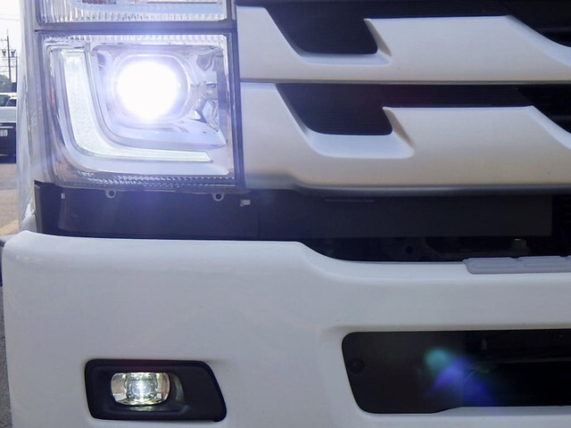 いすゞフォワード幌車中型（4t）[写真27]