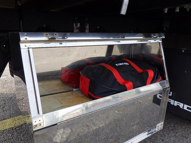 いすゞフォワード幌車中型（4t）[写真32]