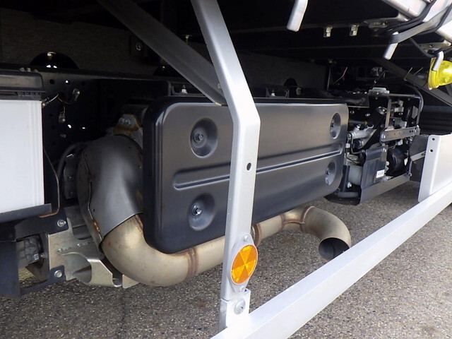 いすゞフォワード幌車中型（4t）[写真35]