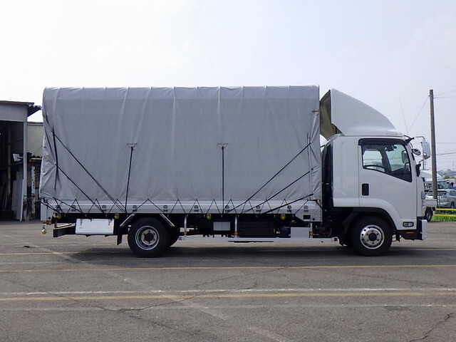 いすゞフォワード幌車中型（4t）[写真06]