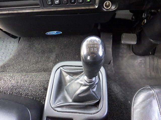 三菱ふそうファイターコンテナ専用車中型（4t）[写真10]