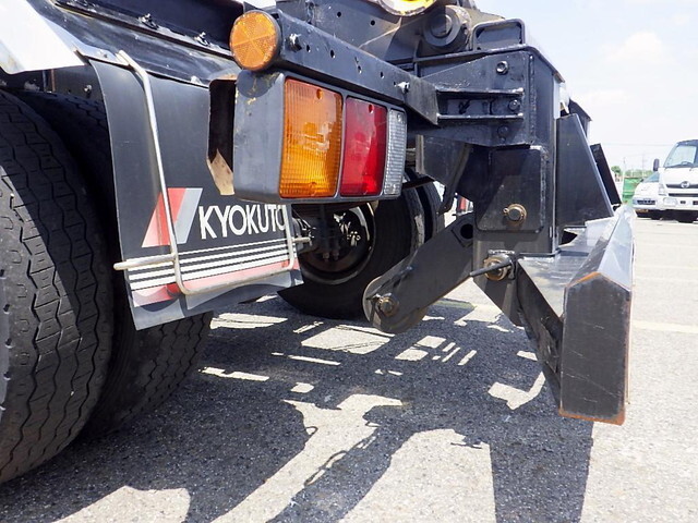 三菱ふそうファイターコンテナ専用車中型（4t）[写真21]