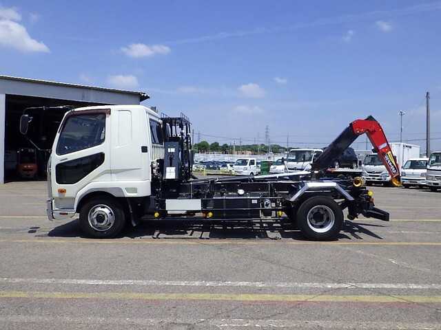 三菱ふそうファイターコンテナ専用車中型（4t）[写真30]