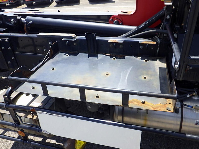 三菱ふそうファイターコンテナ専用車中型（4t）[写真32]