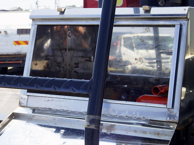 三菱ふそうファイターコンテナ専用車中型（4t）[写真33]