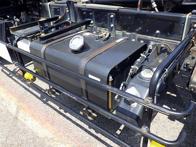 三菱ふそうファイターコンテナ専用車中型（4t）[写真37]