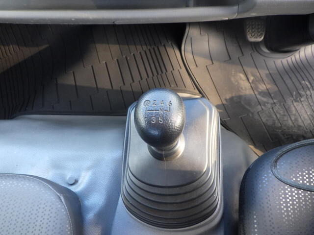 日野デュトロ平ボディ小型（2t・3t）[写真25]