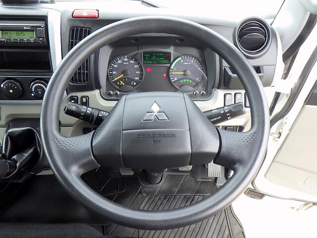 三菱ふそうキャンターアルミブロック小型（2t・3t）[写真15]