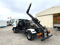 いすゞフォワードコンテナ専用車増トン（6t・8t）[写真02]