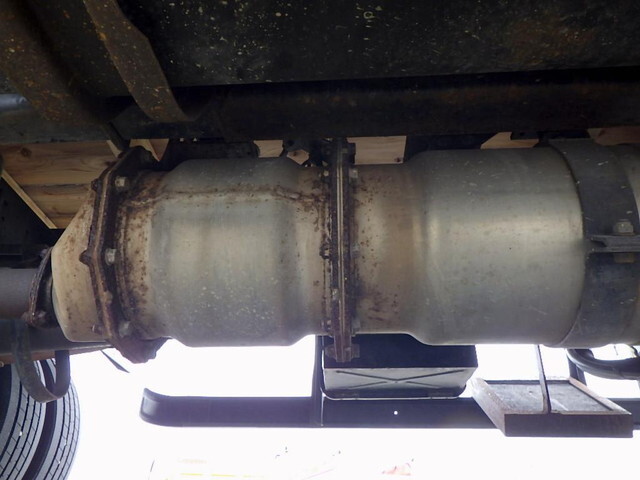 三菱ふそうキャンタークレーン3段小型（2t・3t）[写真35]