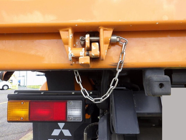 三菱ふそうキャンターダンプ小型（2t・3t）[写真14]